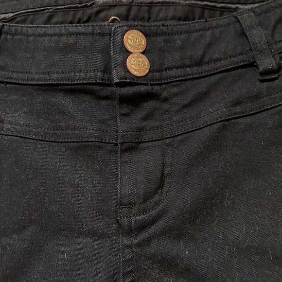 Ecko Red vintage Y2K low rise black cropped pants - Picture 2 of 7